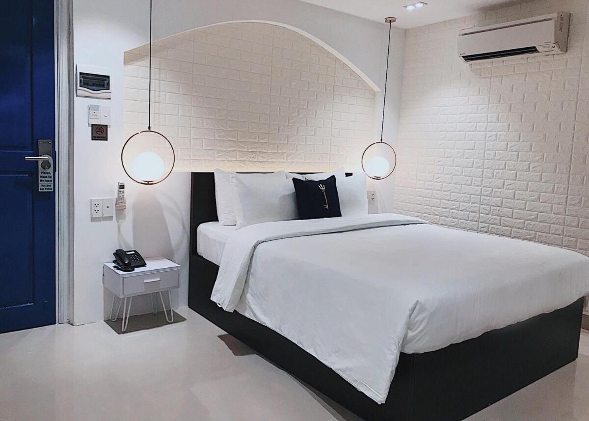 Lucia Beach Hotel Da Nang Buitenkant foto
